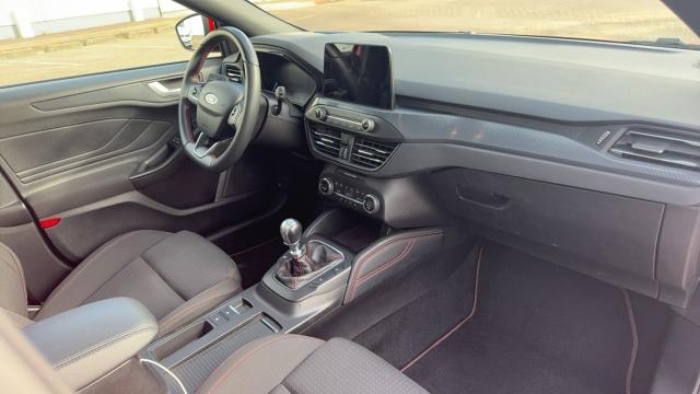 Ford Focus image 6