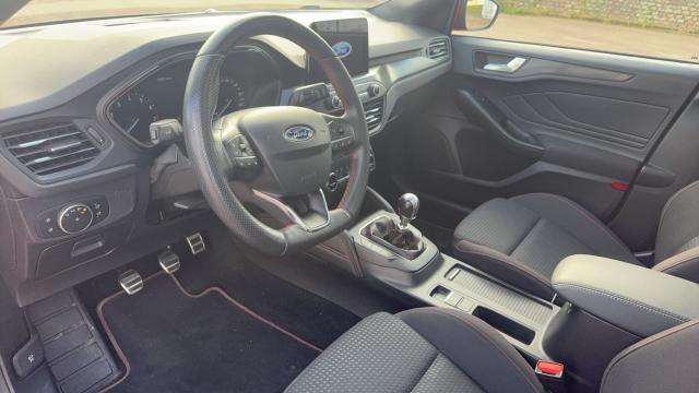 Ford Focus image 7