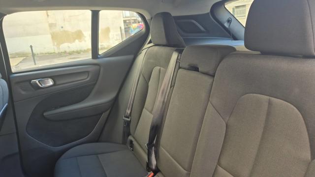Volvo Xc40 image 6