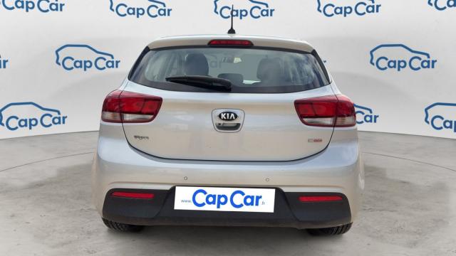 Kia Rio image 9