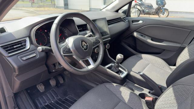 Renault Clio image 6