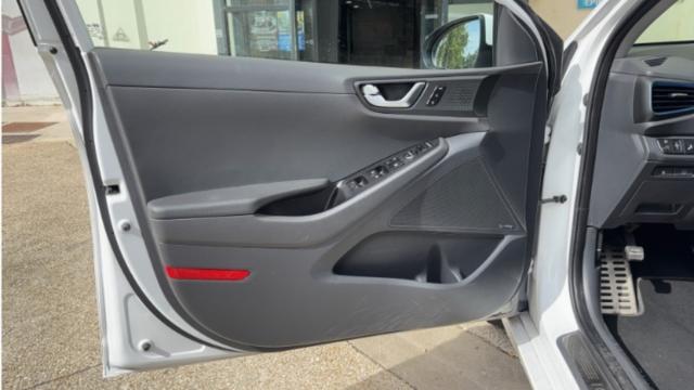 Hyundai Ioniq image 9