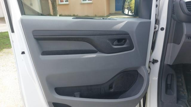 Peugeot Expert image 2