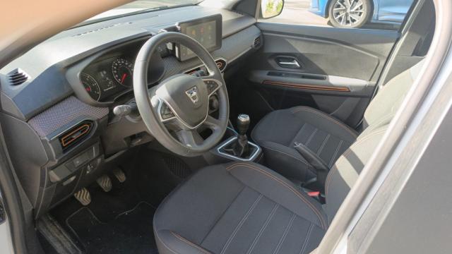 Dacia Sandero image 6