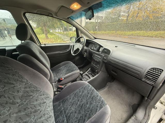 Opel Zafira image 7