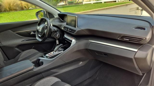 Peugeot 5008 image 6