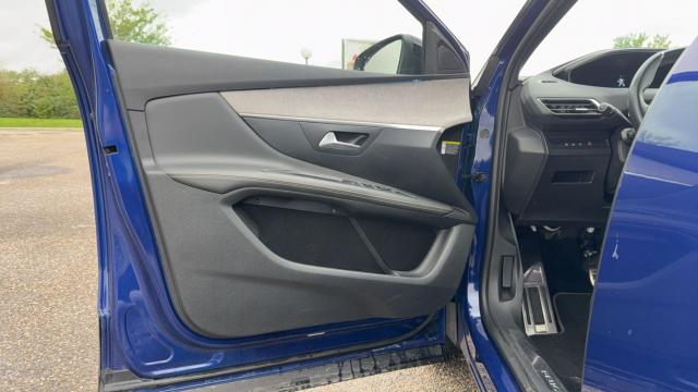Peugeot 3008 image 4