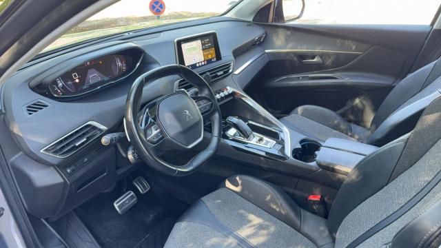 Peugeot 3008 image 3