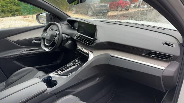 Peugeot 3008 image 8