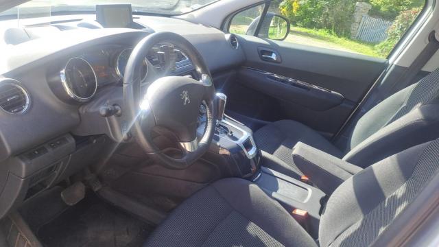 Peugeot 5008 image 6