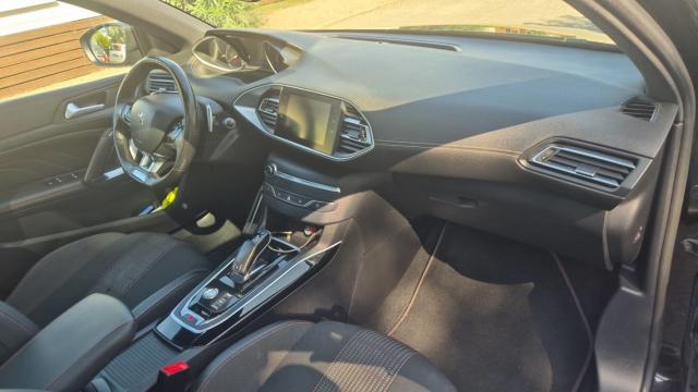 Peugeot 308 image 3