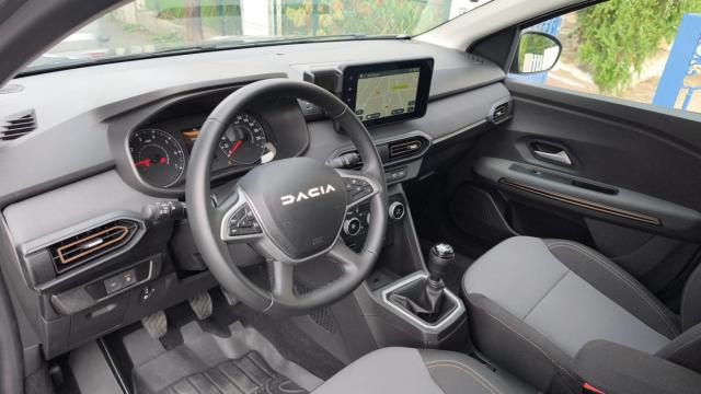 Dacia Sandero image 3