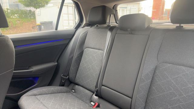 Volkswagen Golf image 4