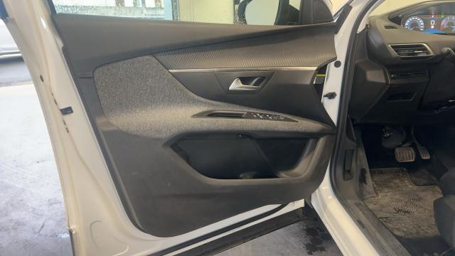 Peugeot 5008 image 7