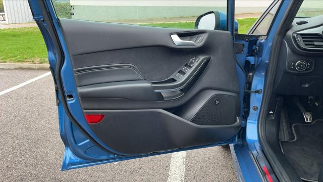 Ford Fiesta image 9