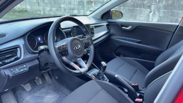Kia Rio image 9