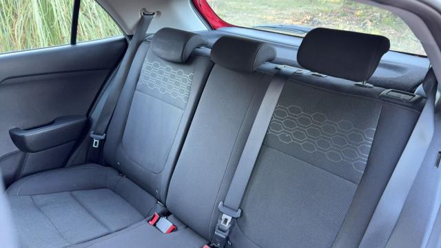 Kia Rio image 2