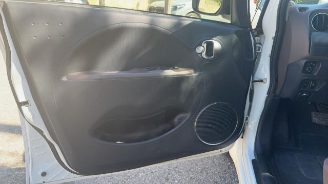 Citroen C-Zero image 2