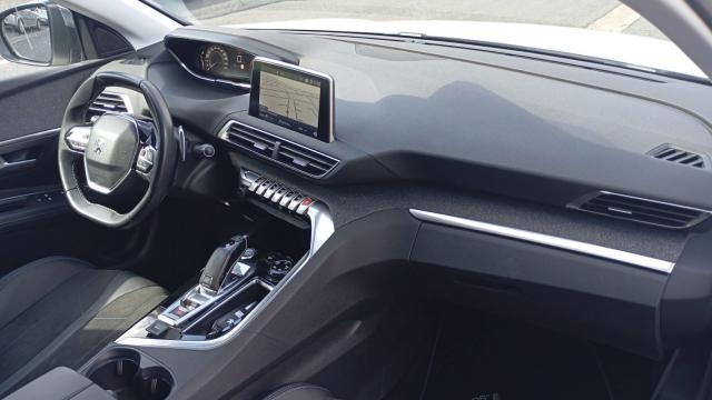 Peugeot 3008 image 6