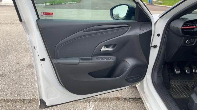 Opel Corsa image 2