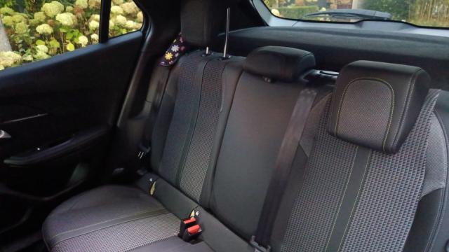 Peugeot 2008 image 6