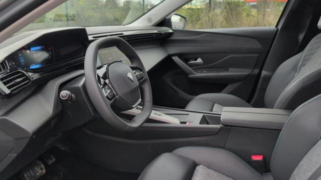 Peugeot 408 image 6