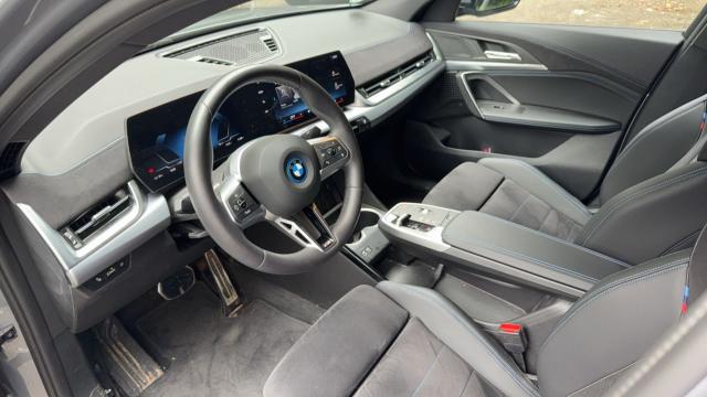 Bmw Ix2 image 1