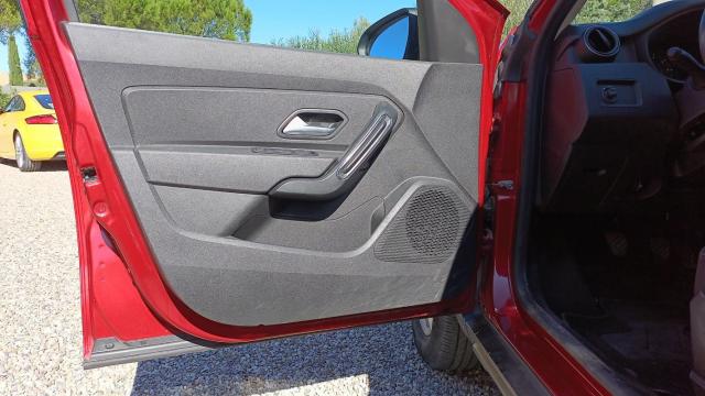 Dacia Duster image 3