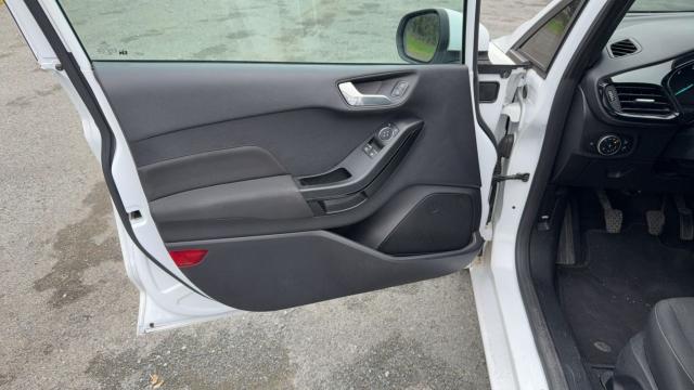Ford Fiesta image 4
