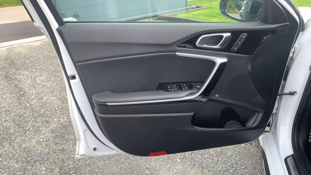 Kia Proceed image 8