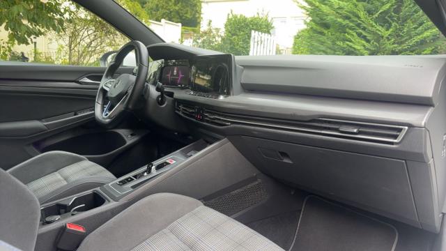 Volkswagen Golf image 6