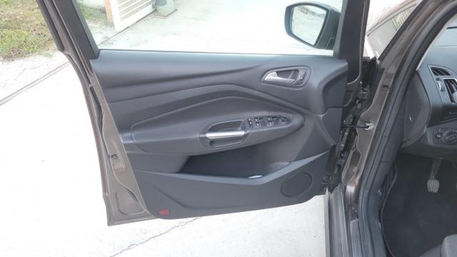 Ford C-Max image 7