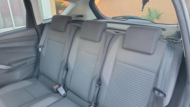 Ford C-Max image 3