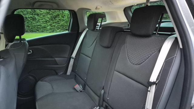 Renault Clio Estate image 3