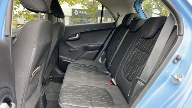Kia Picanto image 1