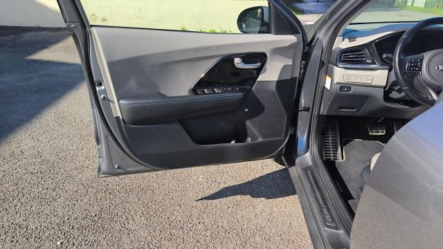 Kia Niro image 7