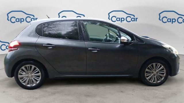 Peugeot 208 image 3