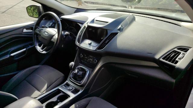 Ford Kuga image 3