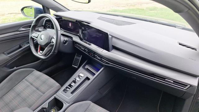 Volkswagen Golf image 8