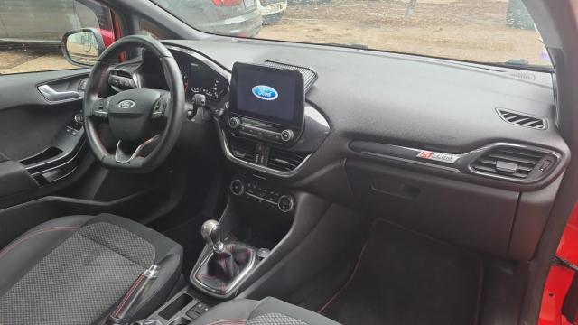 Ford Fiesta image 9