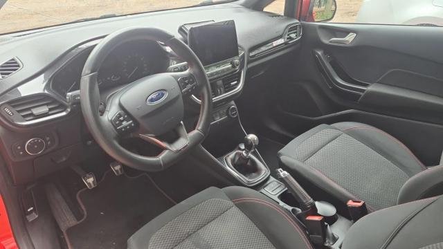 Ford Fiesta image 6