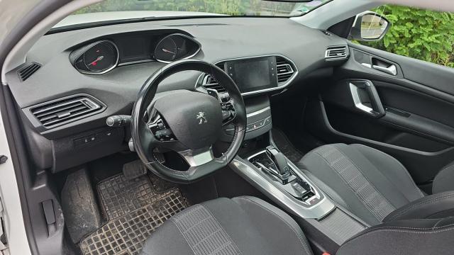 Peugeot 308 image 6