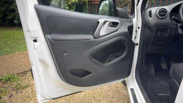 Peugeot Partner Tepee image 6