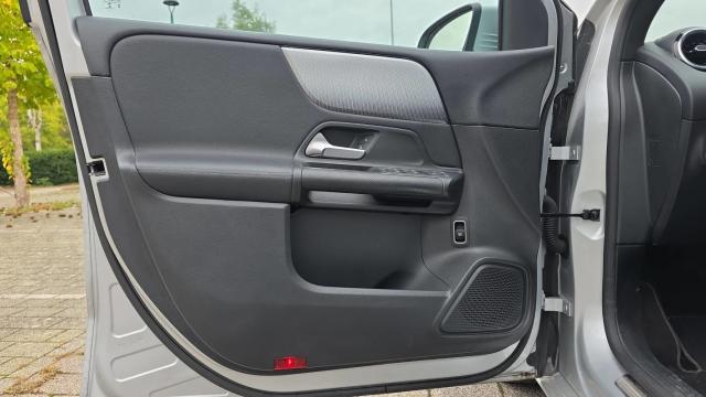 Mercedes Benz Classe B image 2
