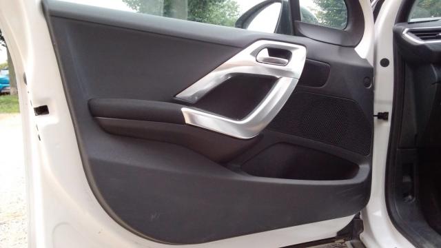 Peugeot 2008 image 4