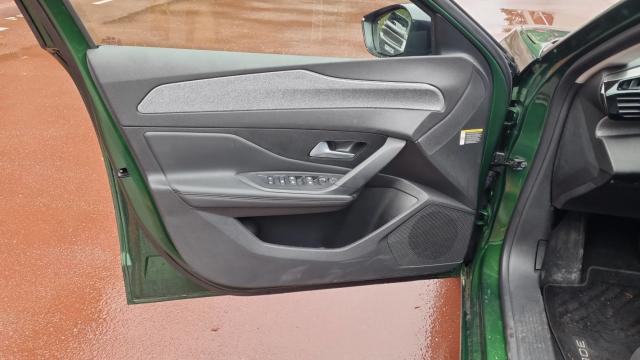 Peugeot 308 image 6