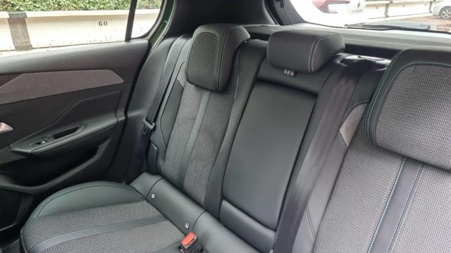 Peugeot 308 image 8