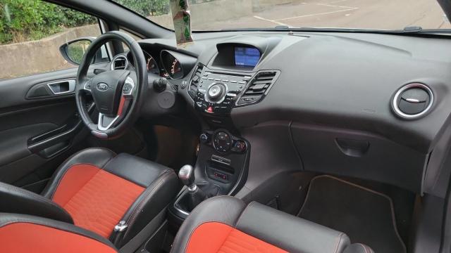 Ford Fiesta image 7