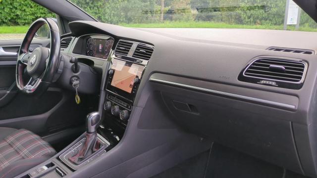 Volkswagen Golf image 1