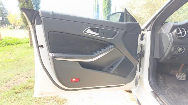 Mercedes Benz Cla Shooting Brake image 5